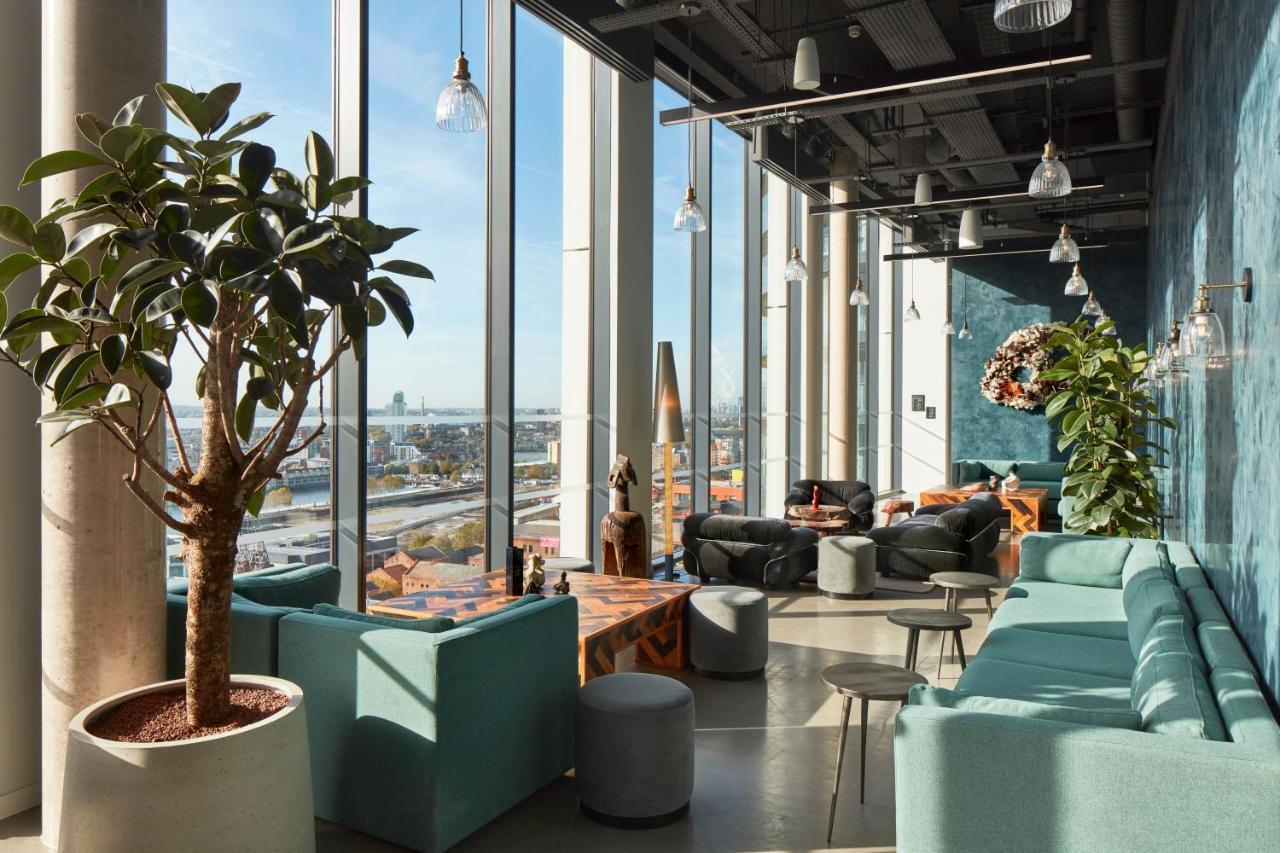 Ark Canary Wharf London Exterior foto